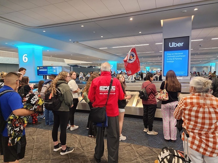 New York City Mediana Valley High School Airport Welcome